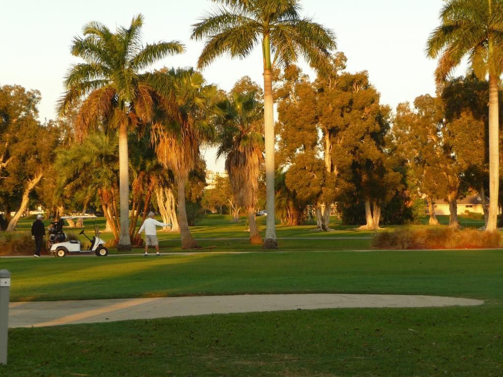 Hollywood Beach Golf Resort Екстер'єр фото