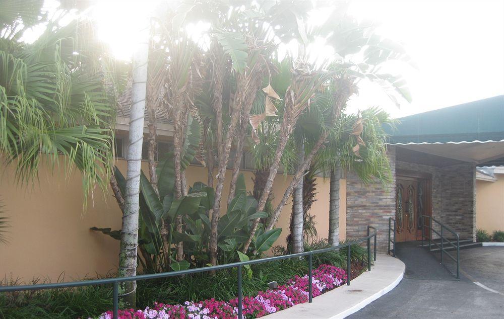 Hollywood Beach Golf Resort Екстер'єр фото